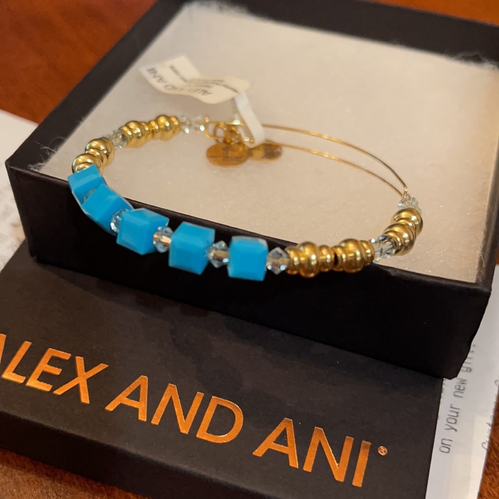 Brand new Alex and Ani bracelet - Picture 5 of 6